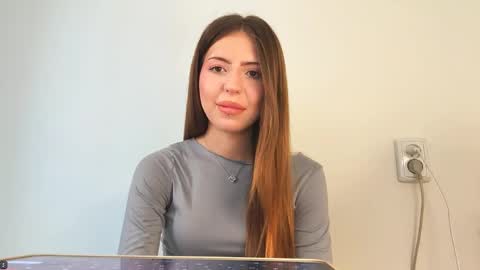 Mila online show from May 3, 4:10 pm