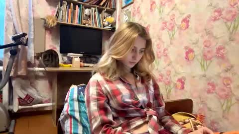 Amelia online show from January 18, 1:07 pm