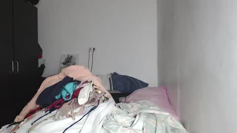 M E G A N  online show from December 6, 7:00 pm