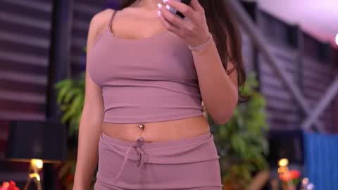 Latina online show from February 18, 6:29 pm