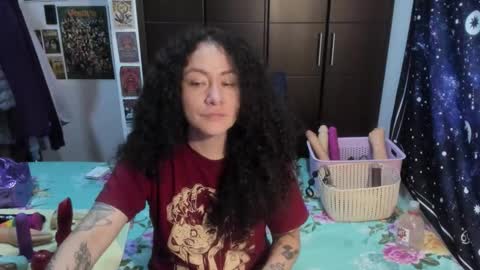  Wen  online show from December 18, 6:34 pm