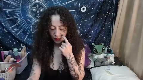  Wen  online show from February 11, 7:05 pm