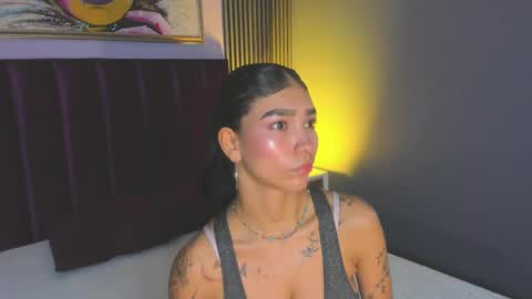 Laura online show from April 19, 12:38 pm