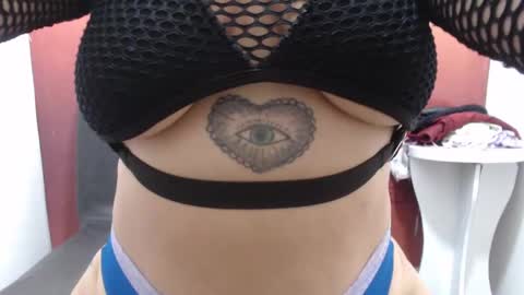  Laura  online show from September 15, 1:52 pm