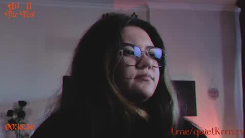 Miss Laura online show from April 2, 1:41 pm