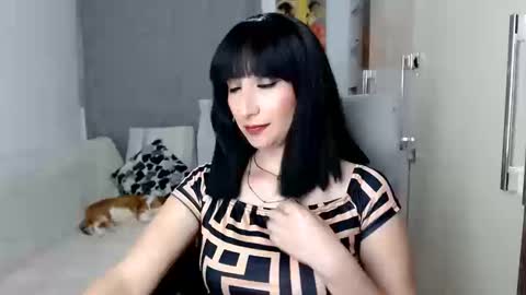 Laura online show from September 24, 11:48 pm