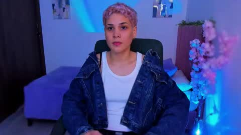 Laura Rose online show from December 19, 1:43 am