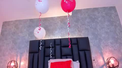 laura online show from February 18, 2:38 pm