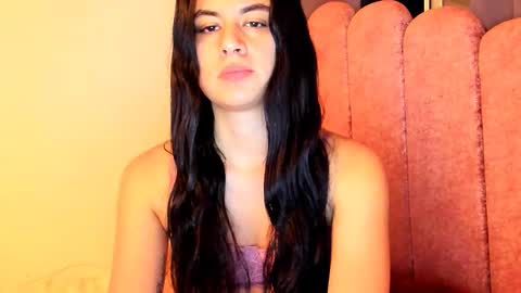 LAURA SOE online show from January 18, 3:03 am