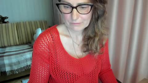 Lauraoven1 online show from April 26, 10:35 am