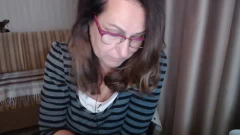 Lauraoven1 online show from October 2, 2:33 pm