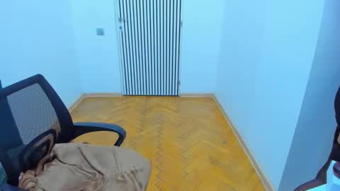 Laura online show from September 13, 6:32 am