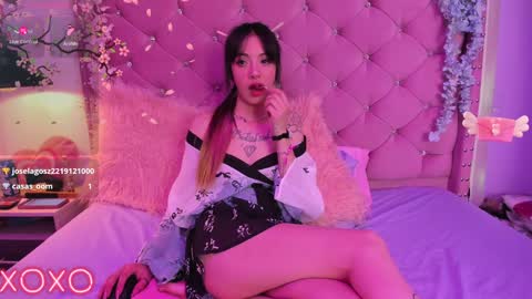 Lauren evans9 online show from February 6, 5:57 am