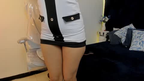 Lauren online show from February 20, 6:53 pm