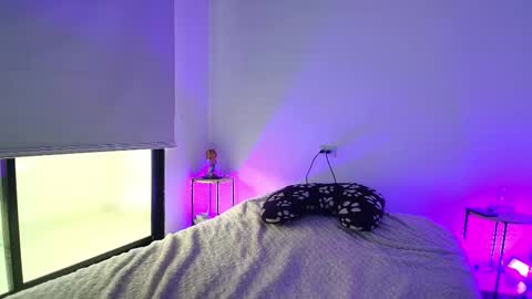    1      online show from October 24, 12:01 pm