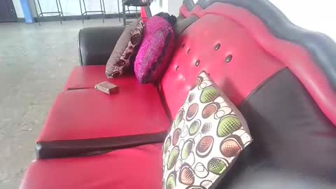 laurenhot94 online show from October 29, 5:59 pm