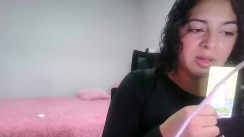 laurenhot94 online show from February 20, 9:37 pm