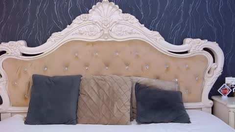 Laura online show from April 2, 2:58 pm