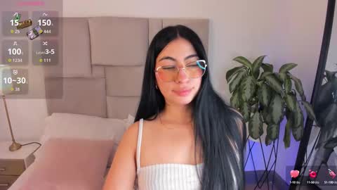 laurenn_smitth online show from October 13, 1:14 pm