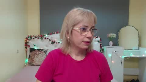 Lauren online show from March 22, 12:11 pm