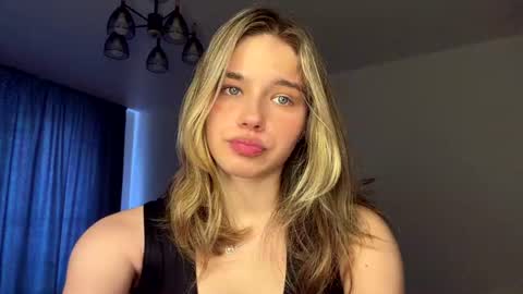 Bella online show from June 28, 1:18 pm