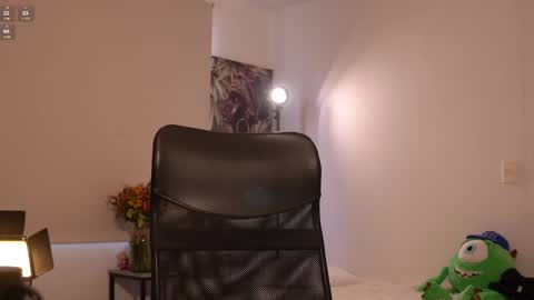 laurita_4 online show from February 25, 1:32 pm