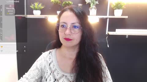 Laury  online show from April 1, 4:37 pm