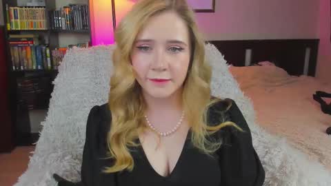 Lav online show from September 30, 8:13 pm