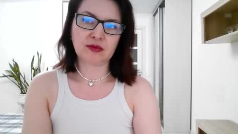 Diana  online show from September 28, 6:02 pm