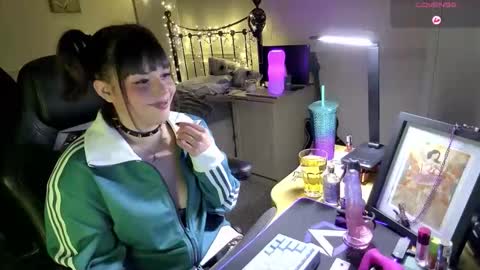 Lavenderrzz online show from February 3, 2:33 pm