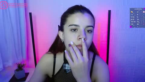 Layla online show from February 11, 2:13 pm