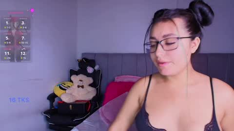 Layla online show from January 20, 11:24 am