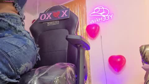 laylafoxy_tay online show from February 15, 3:42 am