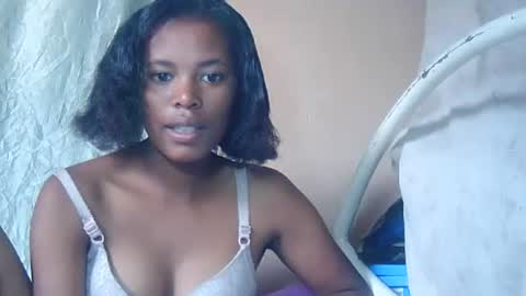 laylah517 online show from November 23, 6:27 am