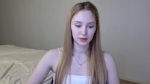 Laylla001 online show from January 20, 5:59 am