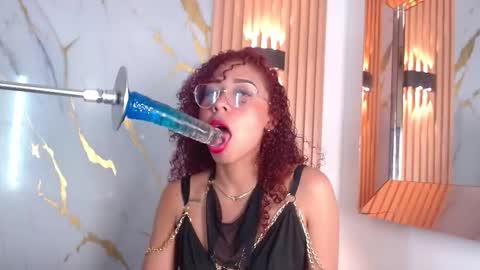 layra collins online show from November 29, 5:00 am