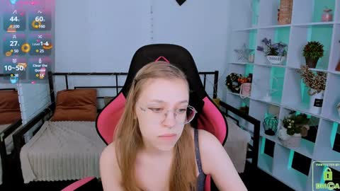 layriantavee online show from January 8, 7:13 am