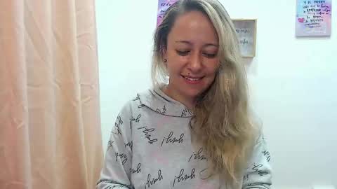 leah_susman online show from December 5, 1:47 am