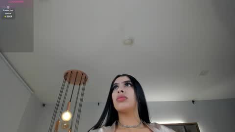 leahlombardi_ online show from February 24, 3:27 am