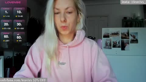 LeaVixx online show from December 23, 8:22 am