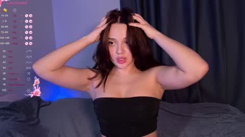 Amelie online show from December 25, 10:48 pm