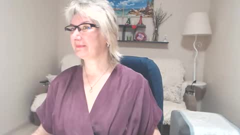 Leila Kinky online show from May 30, 4:32 am