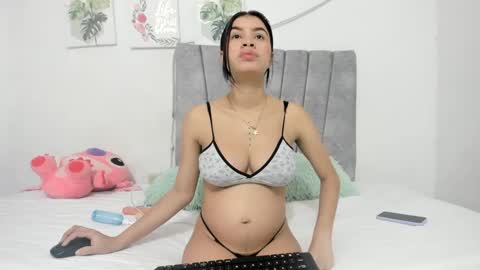 lelany_evans online show from February 7, 9:26 am