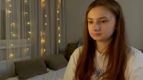 Lelia online show from March 19, 5:50 pm