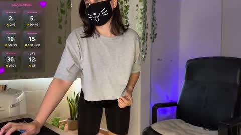 Lemi online show from October 17, 9:56 am