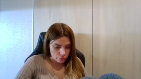 lena6122000 online show from October 15, 7:27 pm