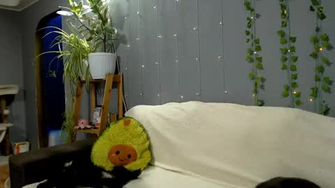 Lori online show from April 22, 12:18 am