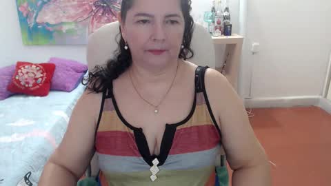 leonela   online show from March 14, 2:56 am