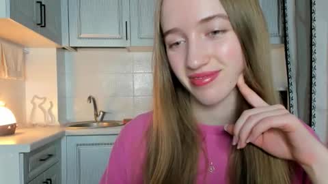  LESLIE   online show from October 15, 9:28 pm