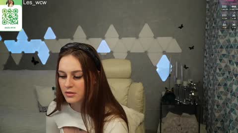 LeslieKorfs online show from January 26, 10:57 pm